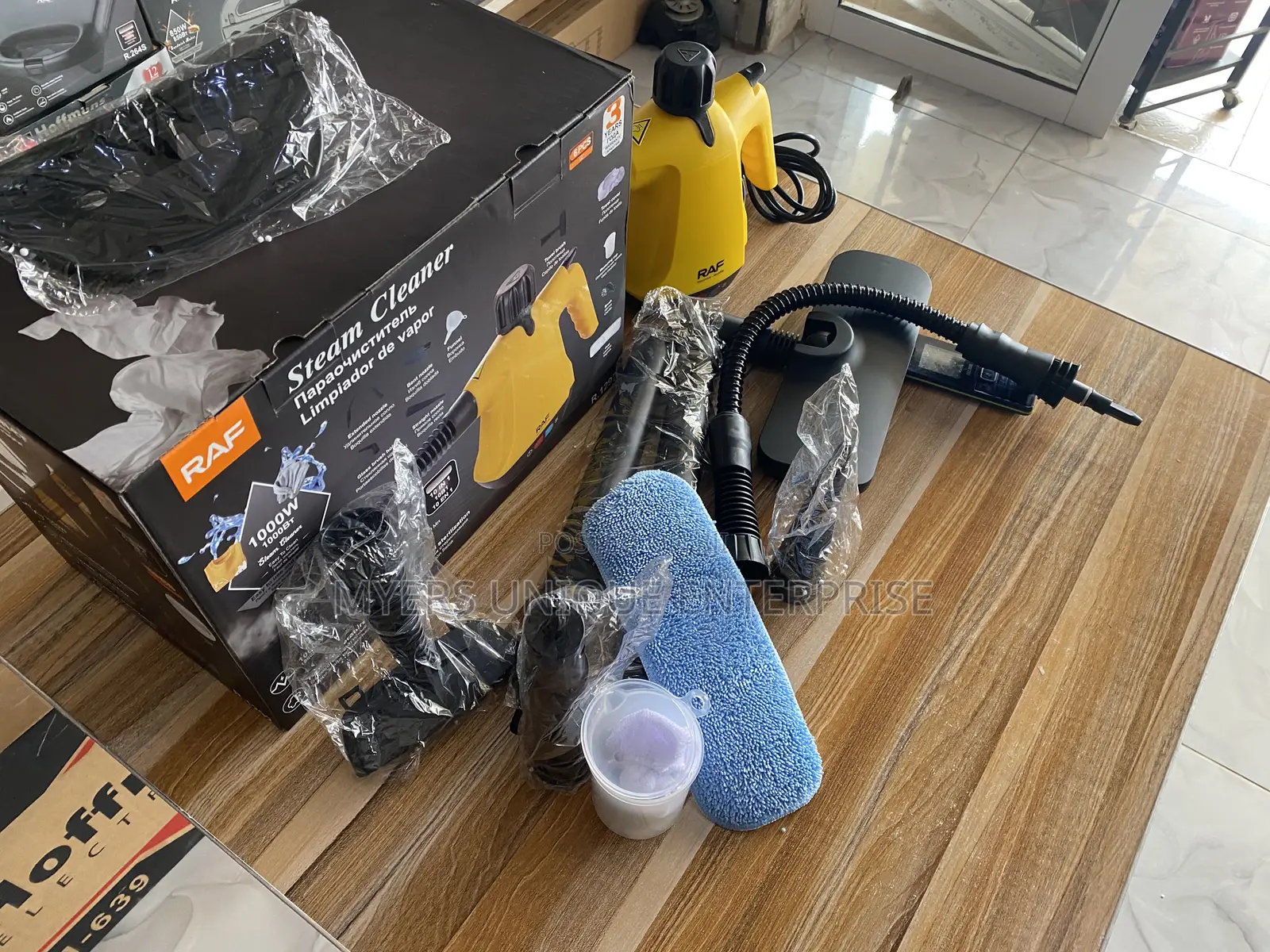 RAF 1000W Steam Cleaner 6 in 1 With Floor Brush
