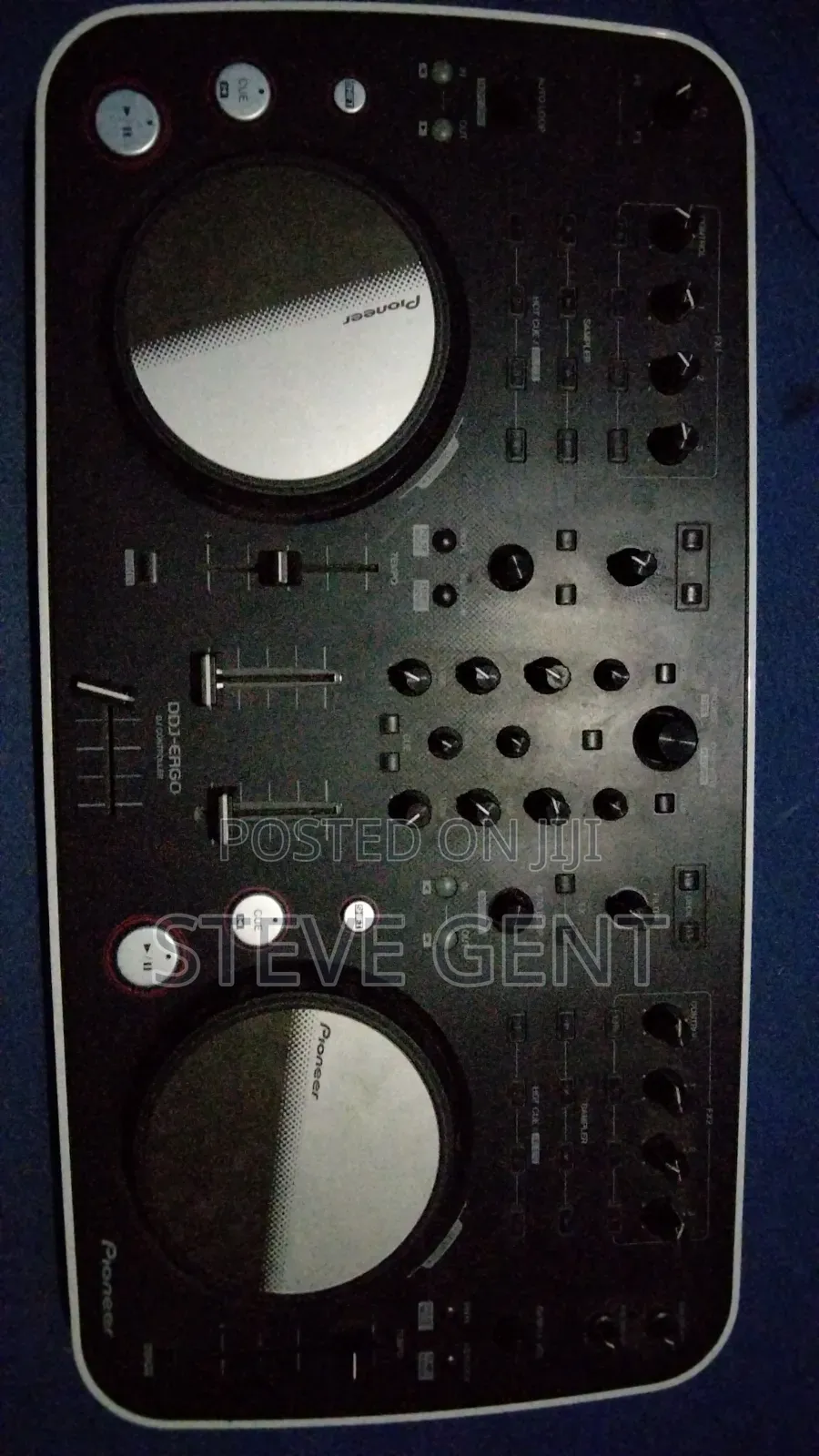 DJ Pioneer Ergo