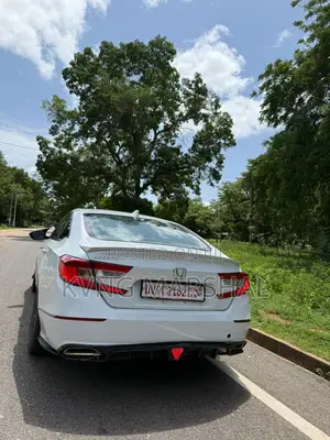 Honda Accord Sport 2.0T 2018 White