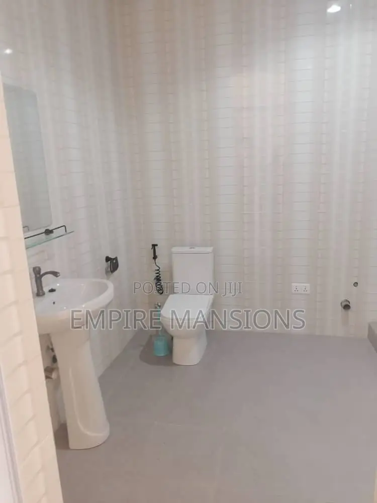 2bdrm Apartment in Ayigbe Town, West Hills Mall Area for rent