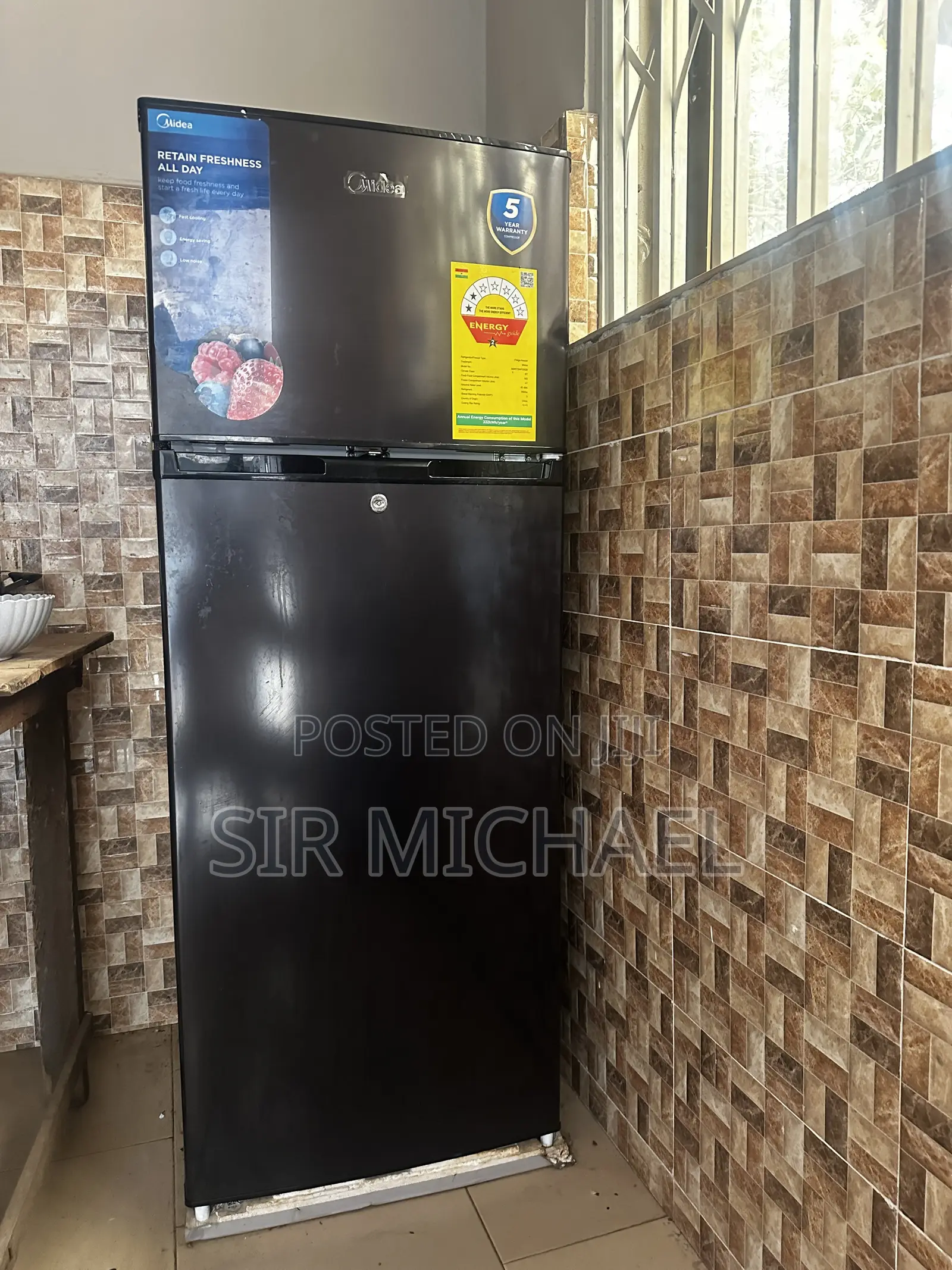 Refrigerator