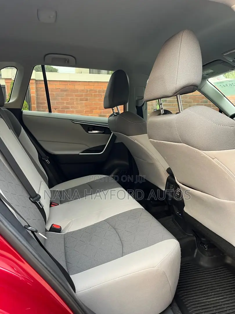 Toyota RAV4 2022 Red