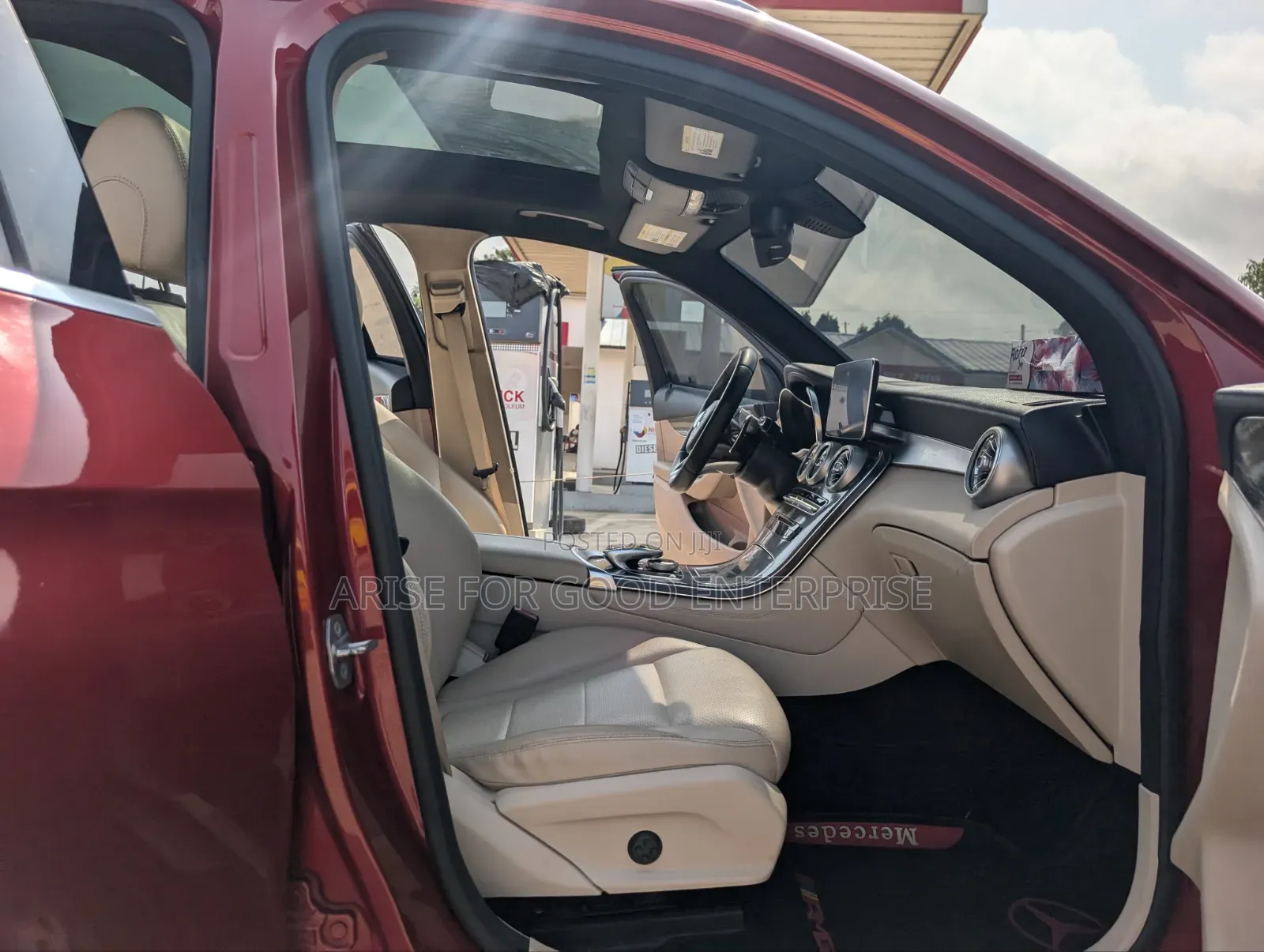 Mercedes-Benz GLC-Class 2018 Red