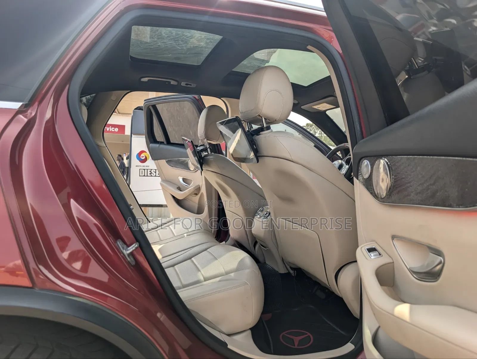Mercedes-Benz GLC-Class 2018 Red