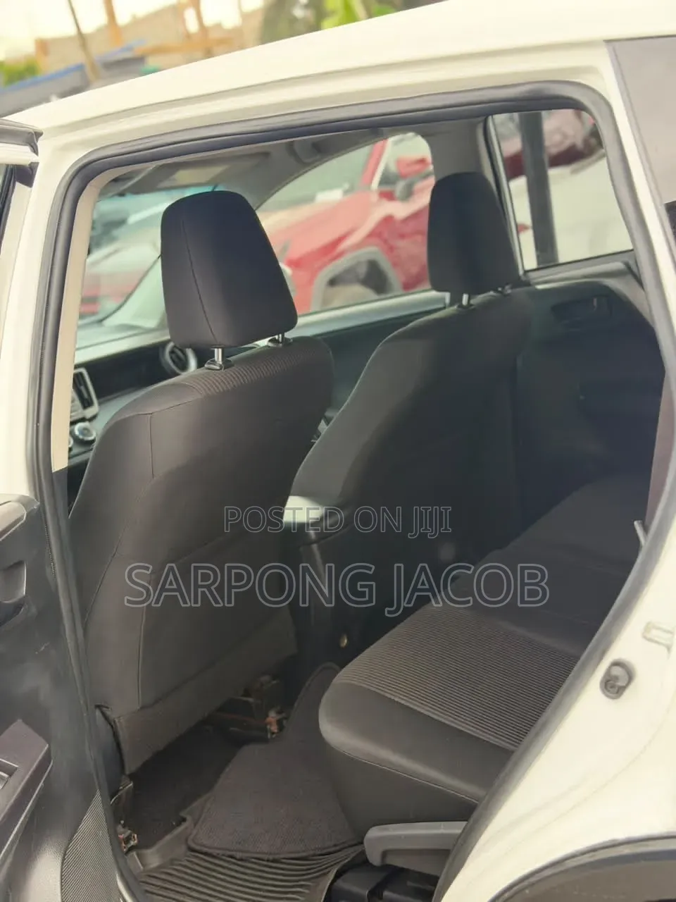 Toyota RAV4 2018 White