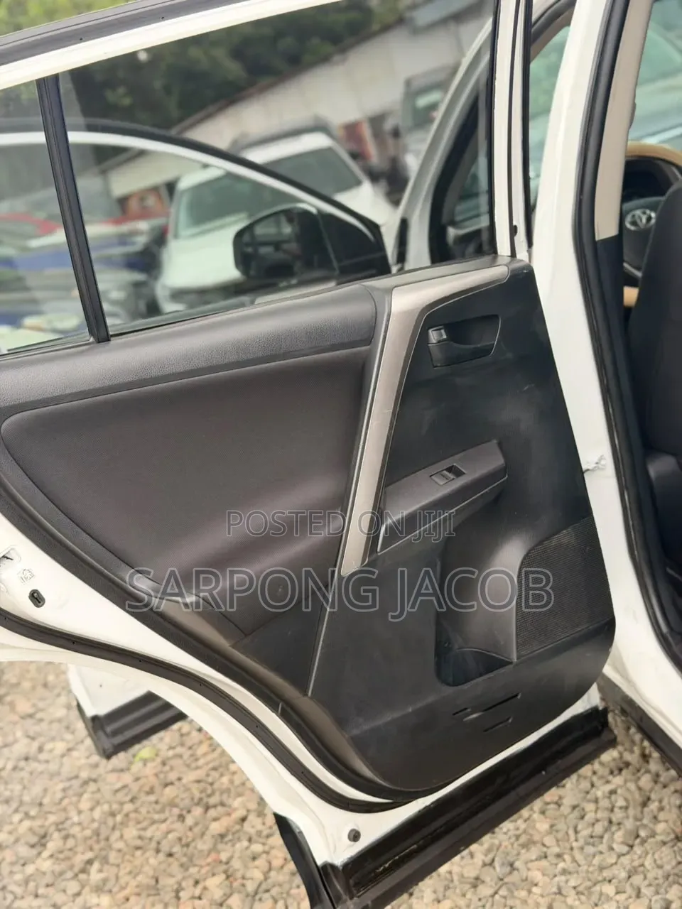 Toyota RAV4 2018 White