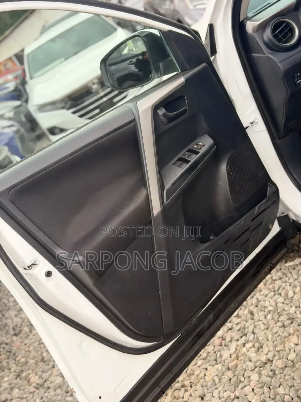 Toyota RAV4 2018 White