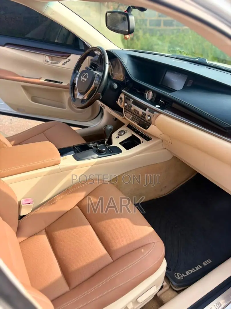 Lexus ES 350 FWD 2015 White