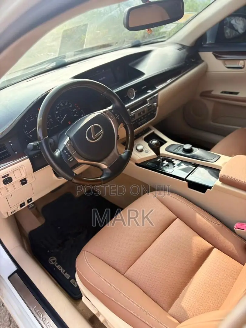 Lexus ES 350 FWD 2015 White