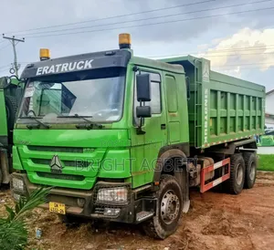 371 HP Sinotruck Howo Dump Truck