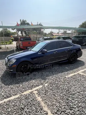 Mercedes-Benz C250 2013 Blue