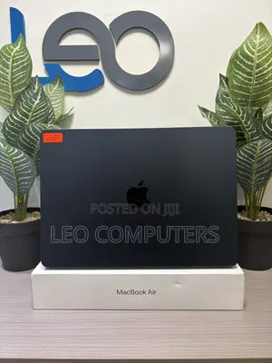 Laptop Apple MacBook Air 2025 M4 16GB Apple M4 SSD 512GB