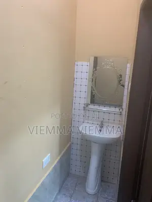2bdrm House in Oyibi for rent