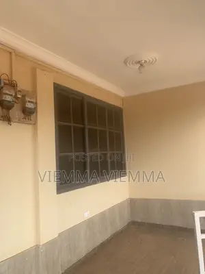 2bdrm House in Oyibi for rent