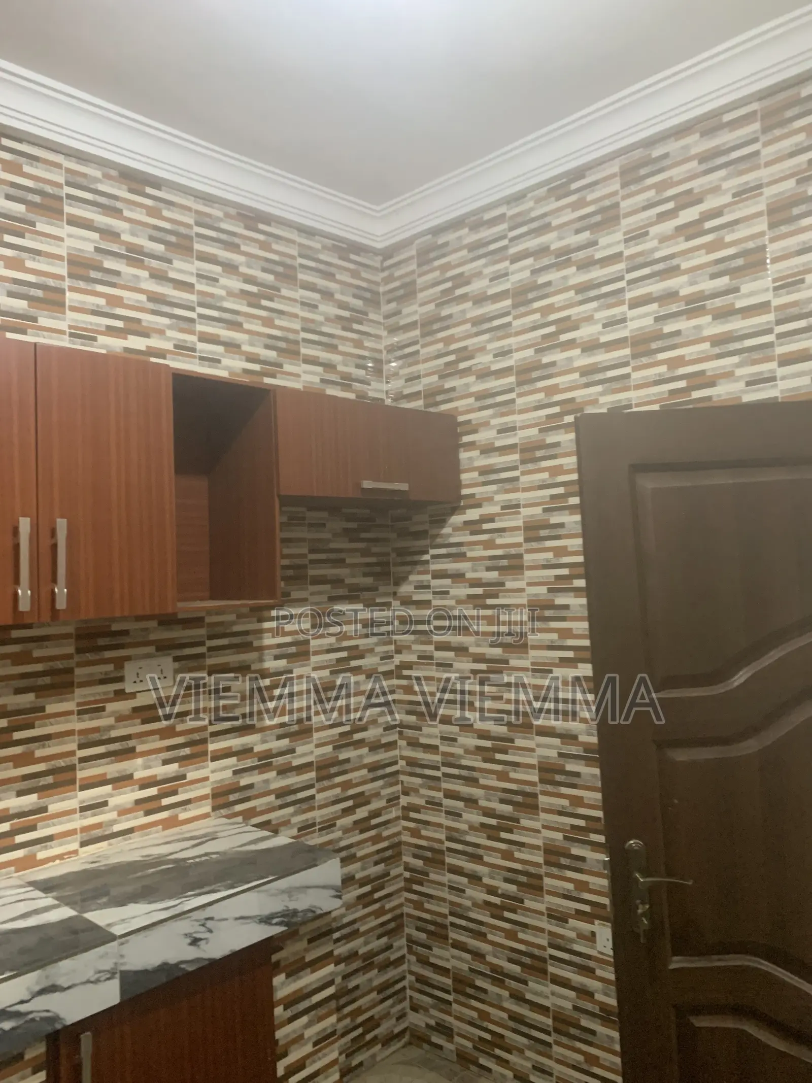 2bdrm House in Oyibi for rent