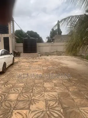 2bdrm House in Oyibi for rent