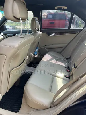 Mercedes-Benz C250 2014 Blue