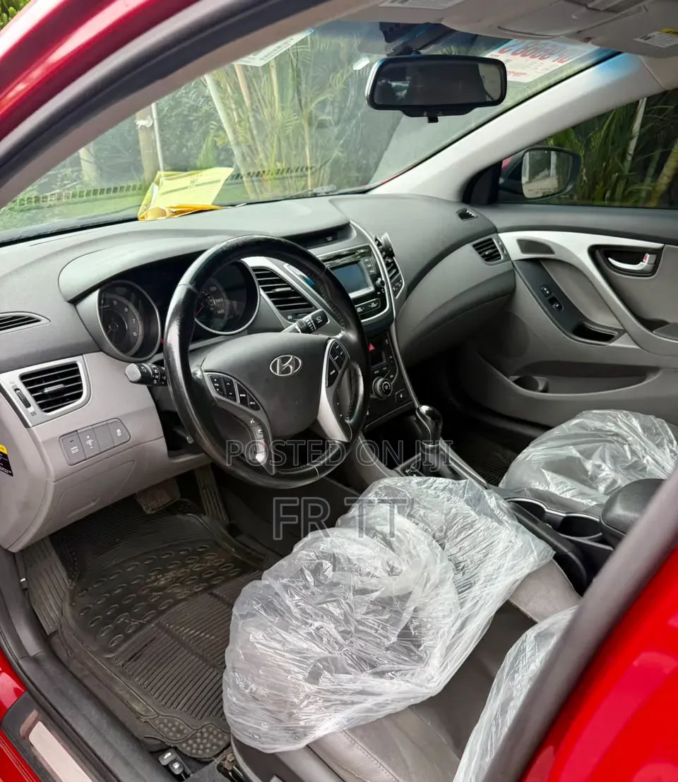 Hyundai Elantra 2015 Red