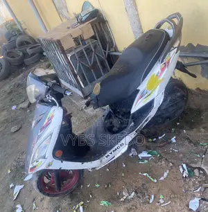 Kymco 2020 White