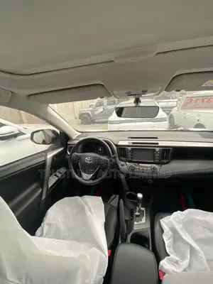 Toyota RAV4 2017 White