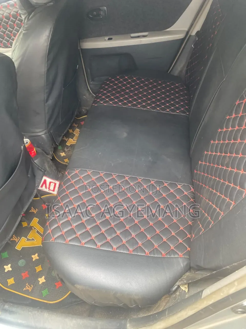 Toyota Vitz 2010 Silver