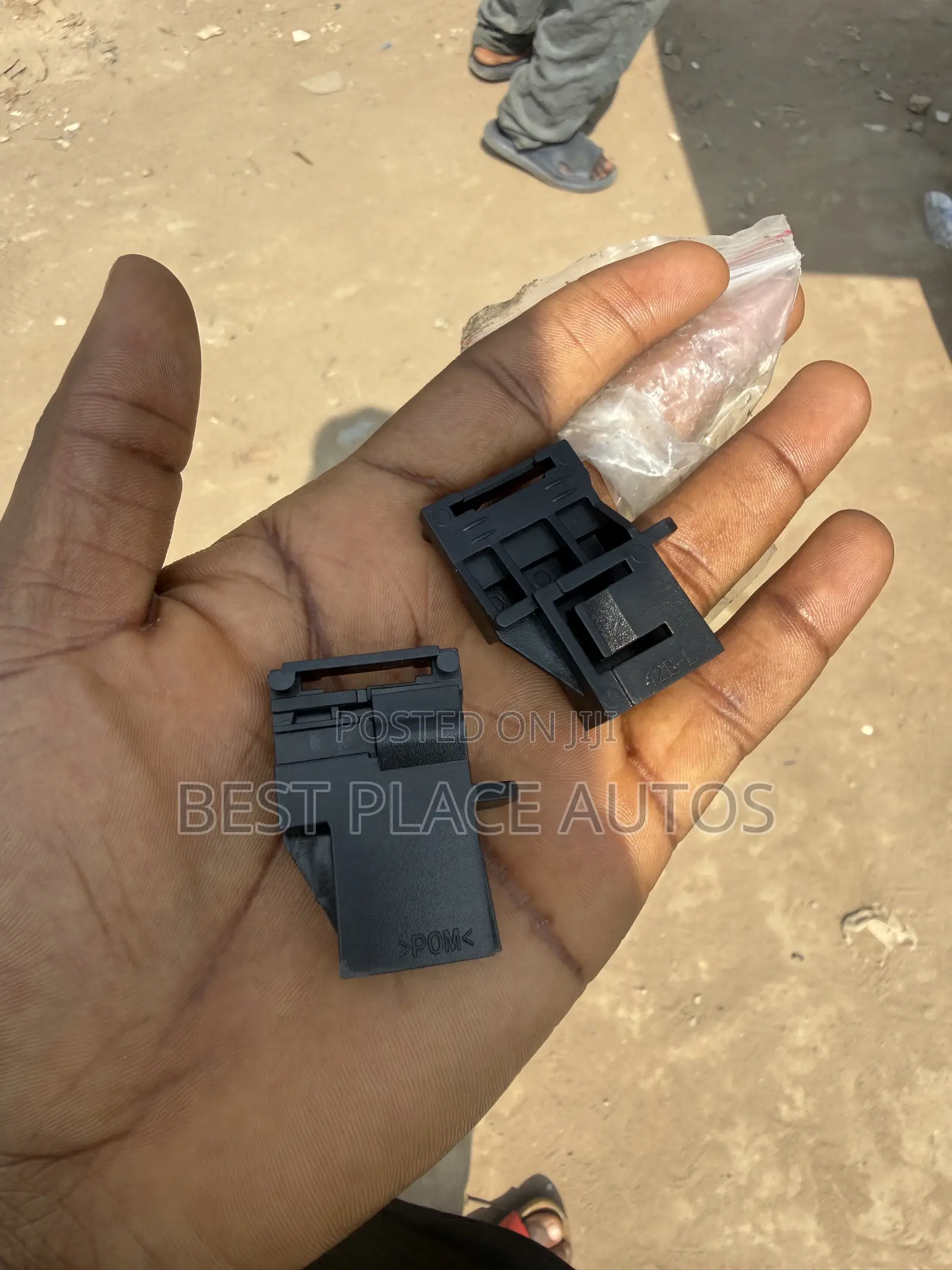 Honda CRV 2019 Sunroof Lockers