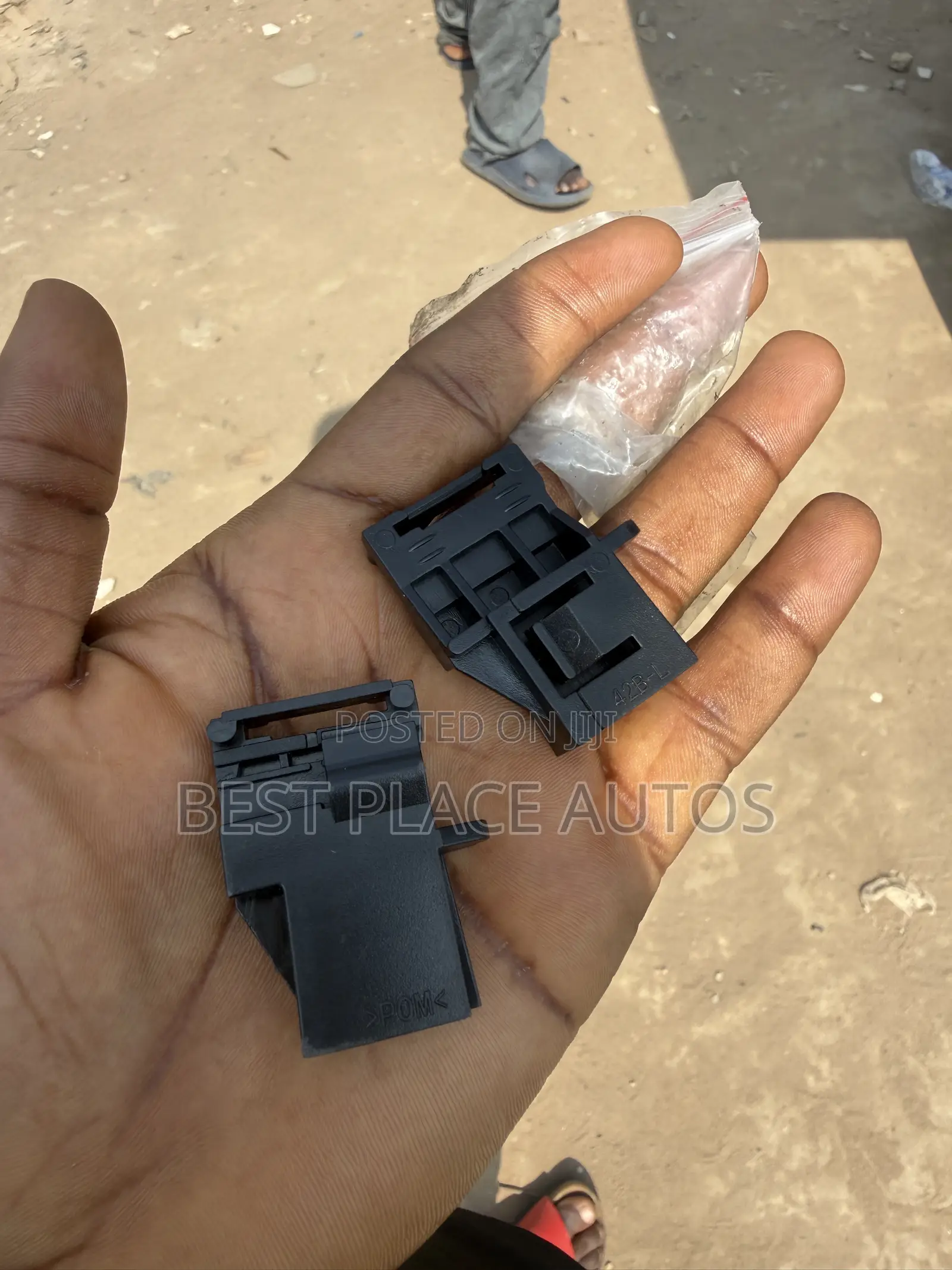 Honda CRV 2019 Sunroof Lockers