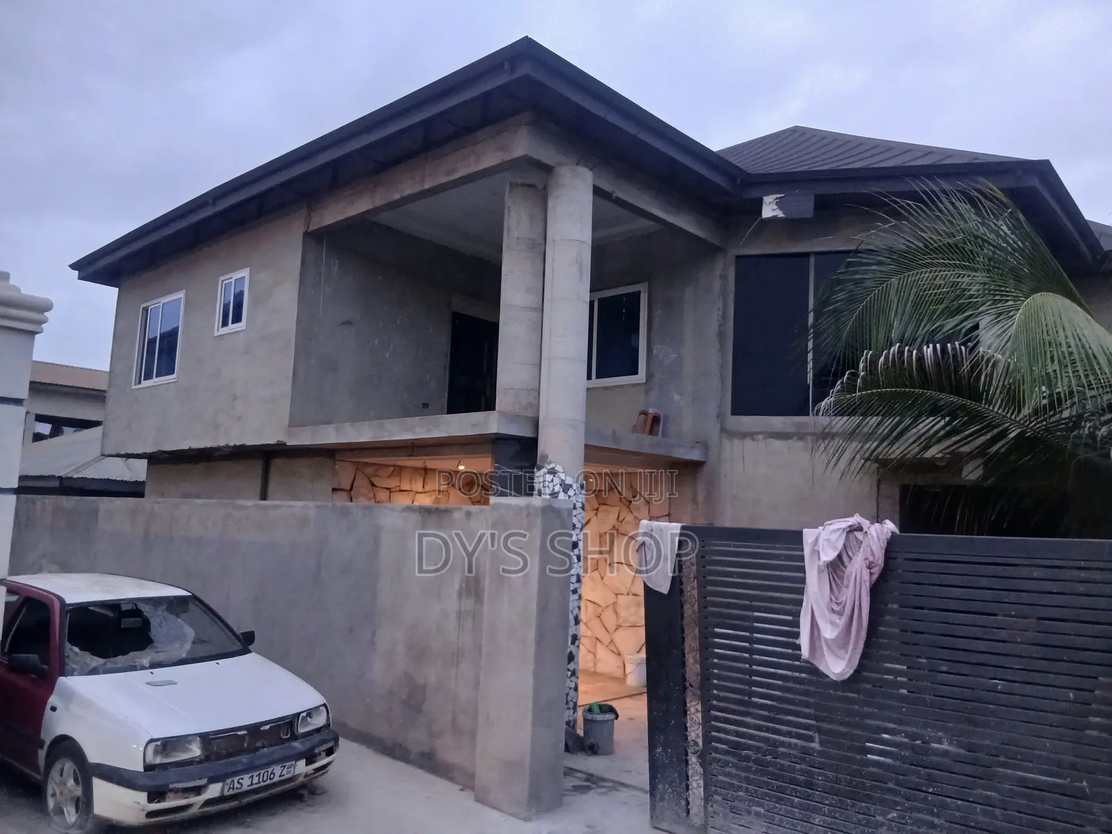 7bdrm House in Kumasi Metropolitan for sale