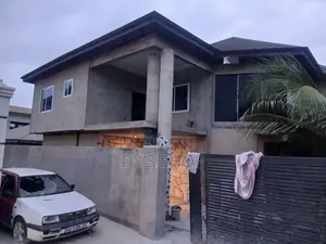 7bdrm House in Kumasi Metropolitan for sale