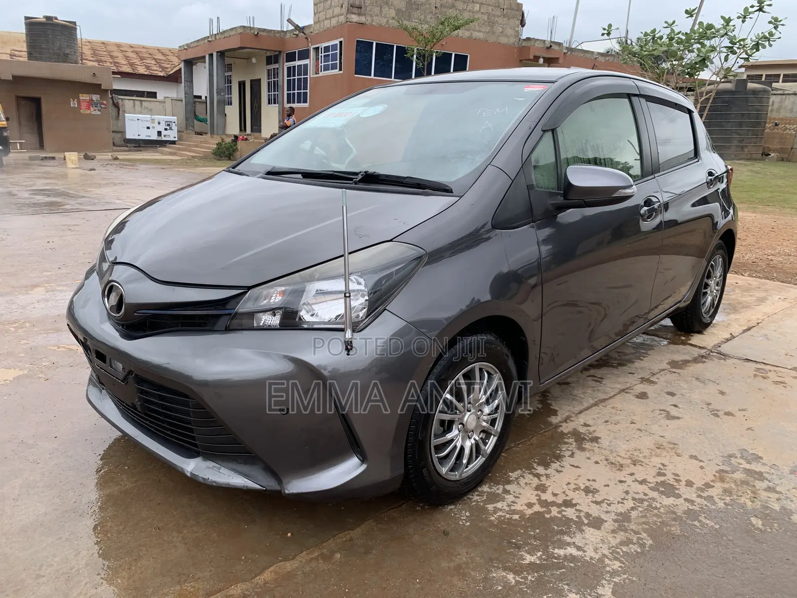 Toyota Vitz 1.5 FWD 3dr 2015 Gray