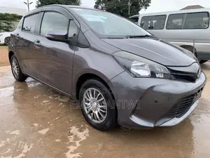 Toyota Vitz 1.5 FWD 3dr 2015 Gray