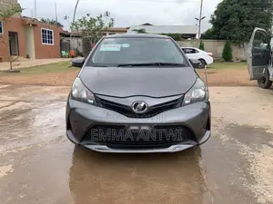 Toyota Vitz 1.5 FWD 3dr 2015 Gray