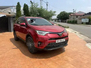 Toyota RAV4 2015 Red