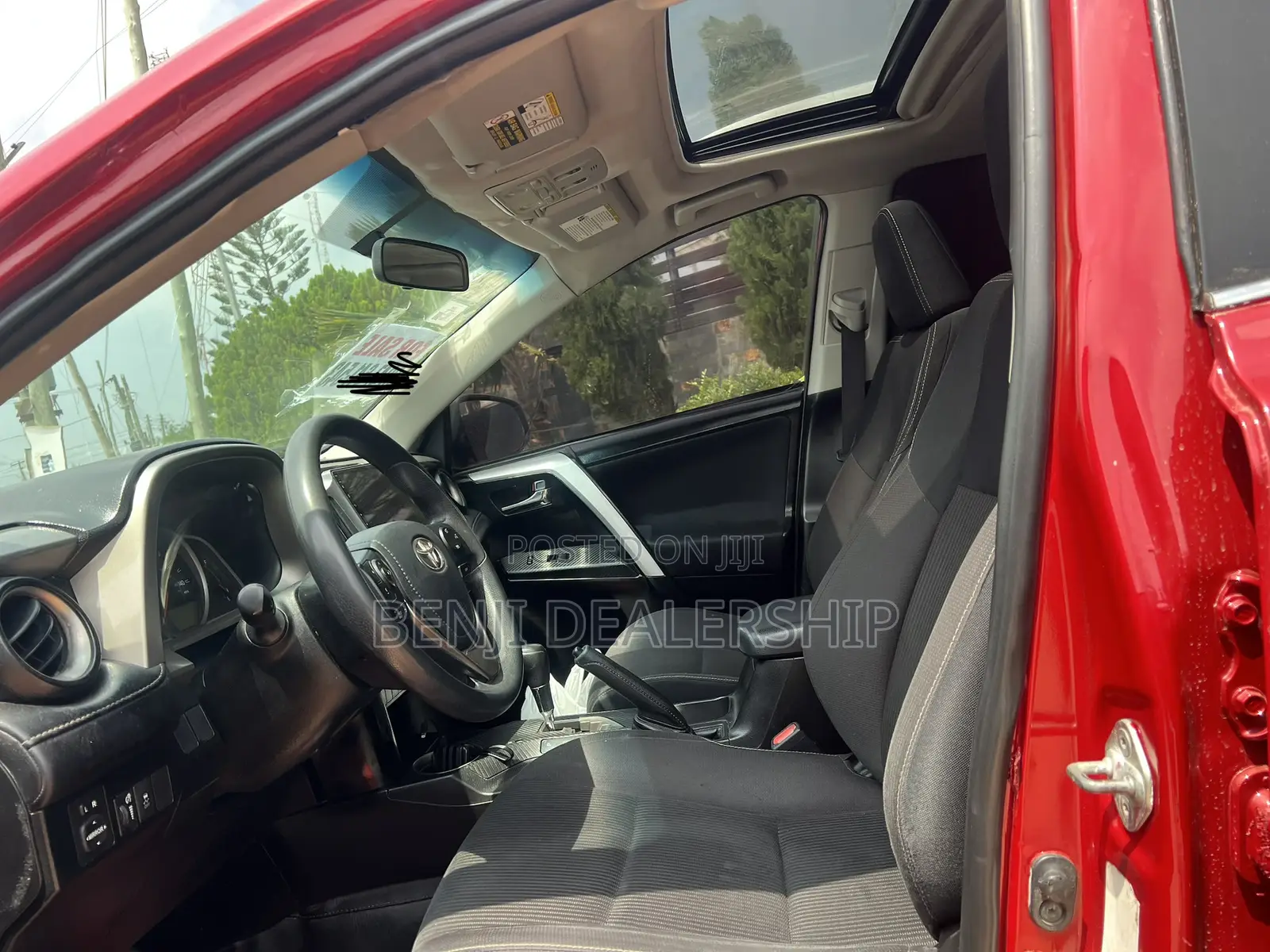 Toyota RAV4 2015 Red