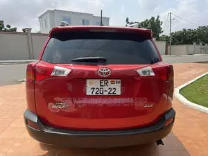 Toyota RAV4 2015 Red