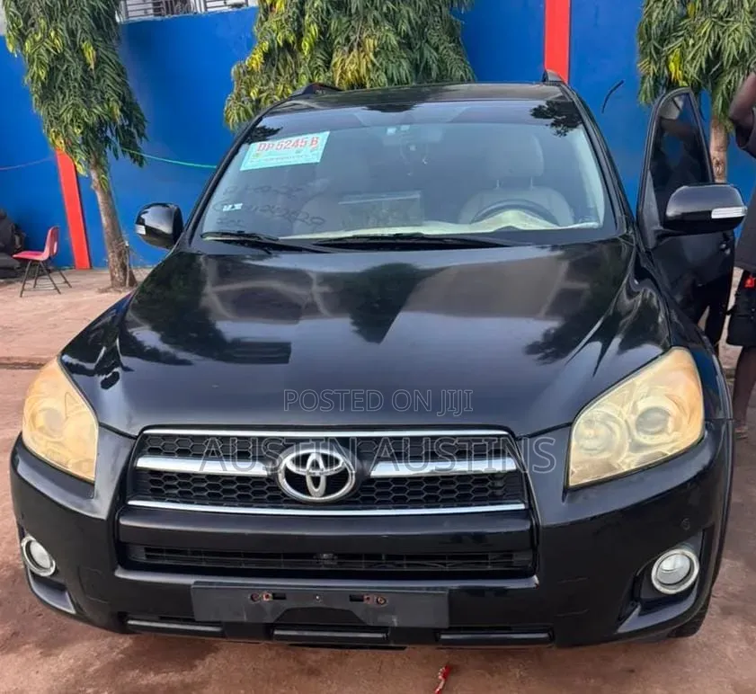 Toyota RAV4 2011 Black