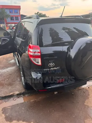Toyota RAV4 2011 Black