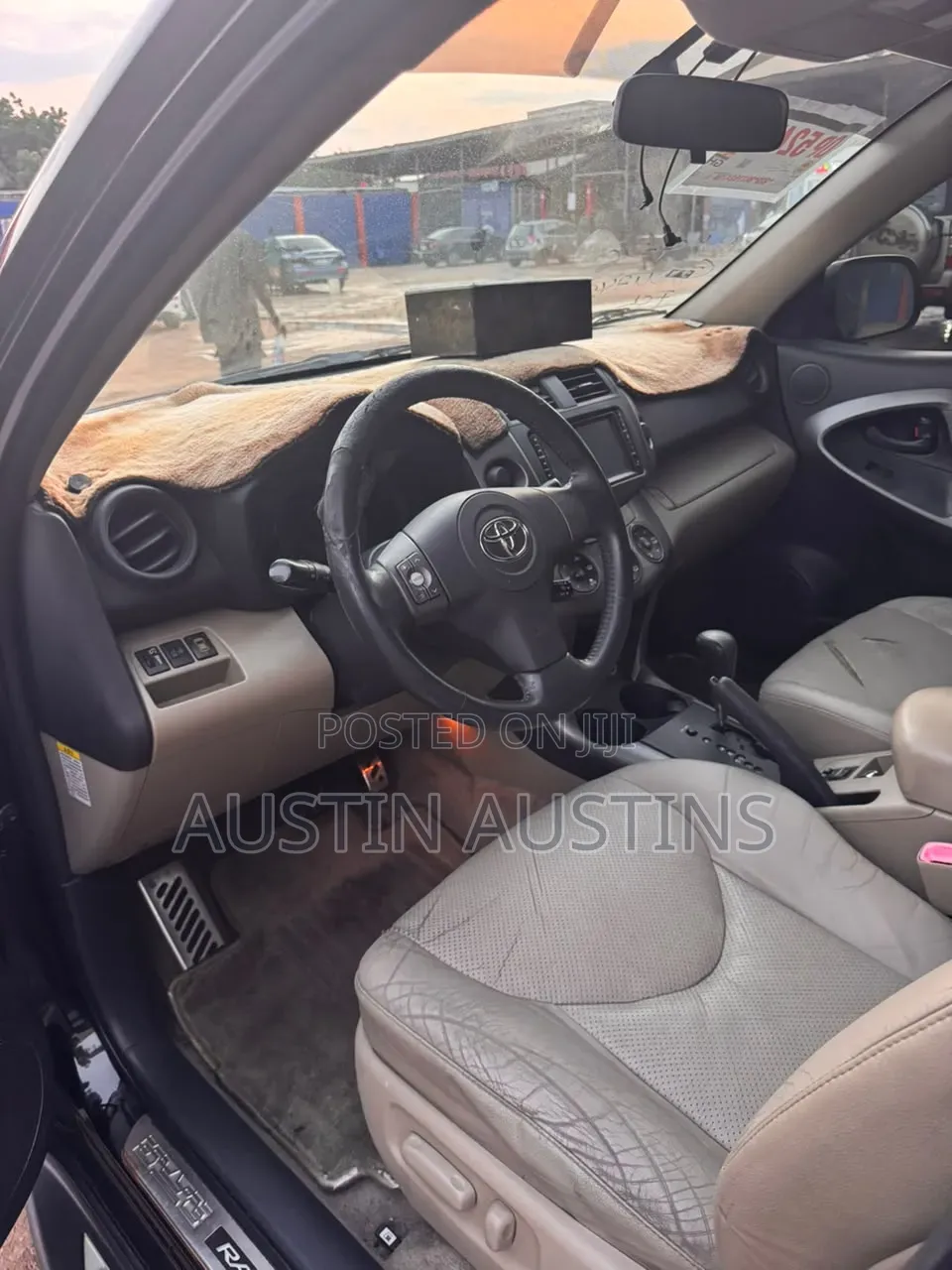 Toyota RAV4 2011 Black