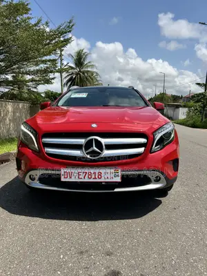 Mercedes-Benz GLA 250 2015 Red