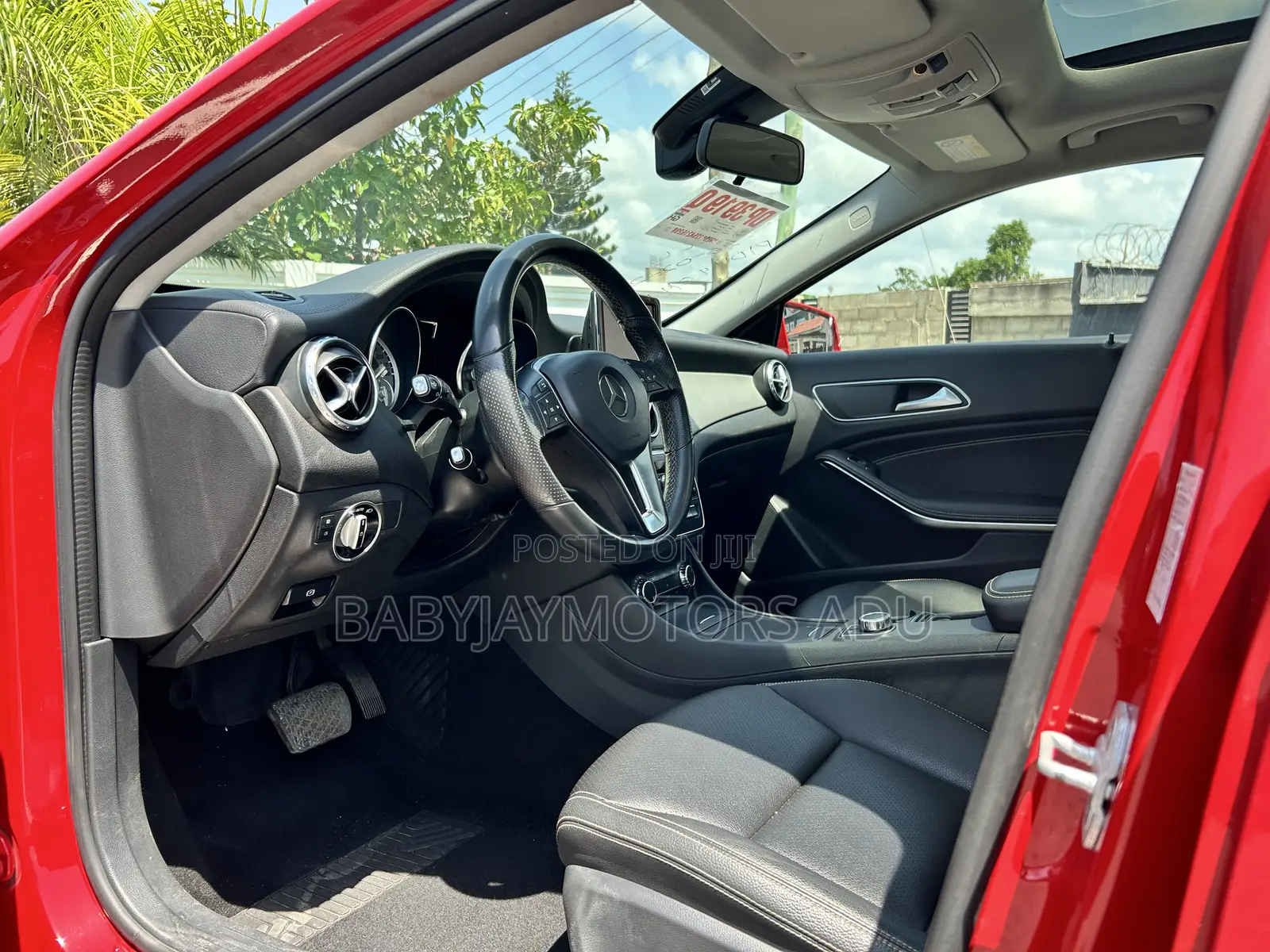 Mercedes-Benz GLA 250 2015 Red