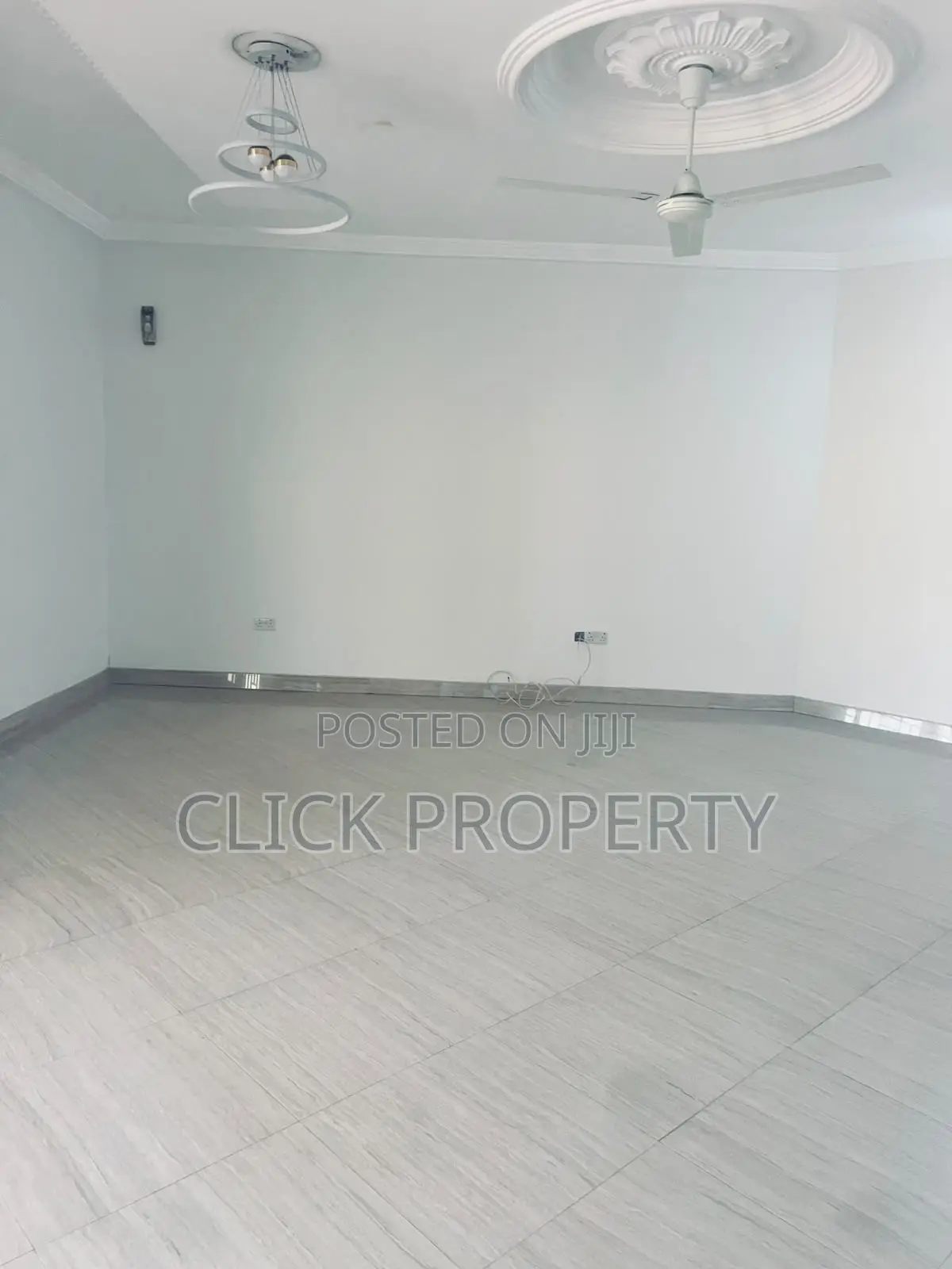 3bdrm House in Click Estate, Nmai-Dzorn for rent