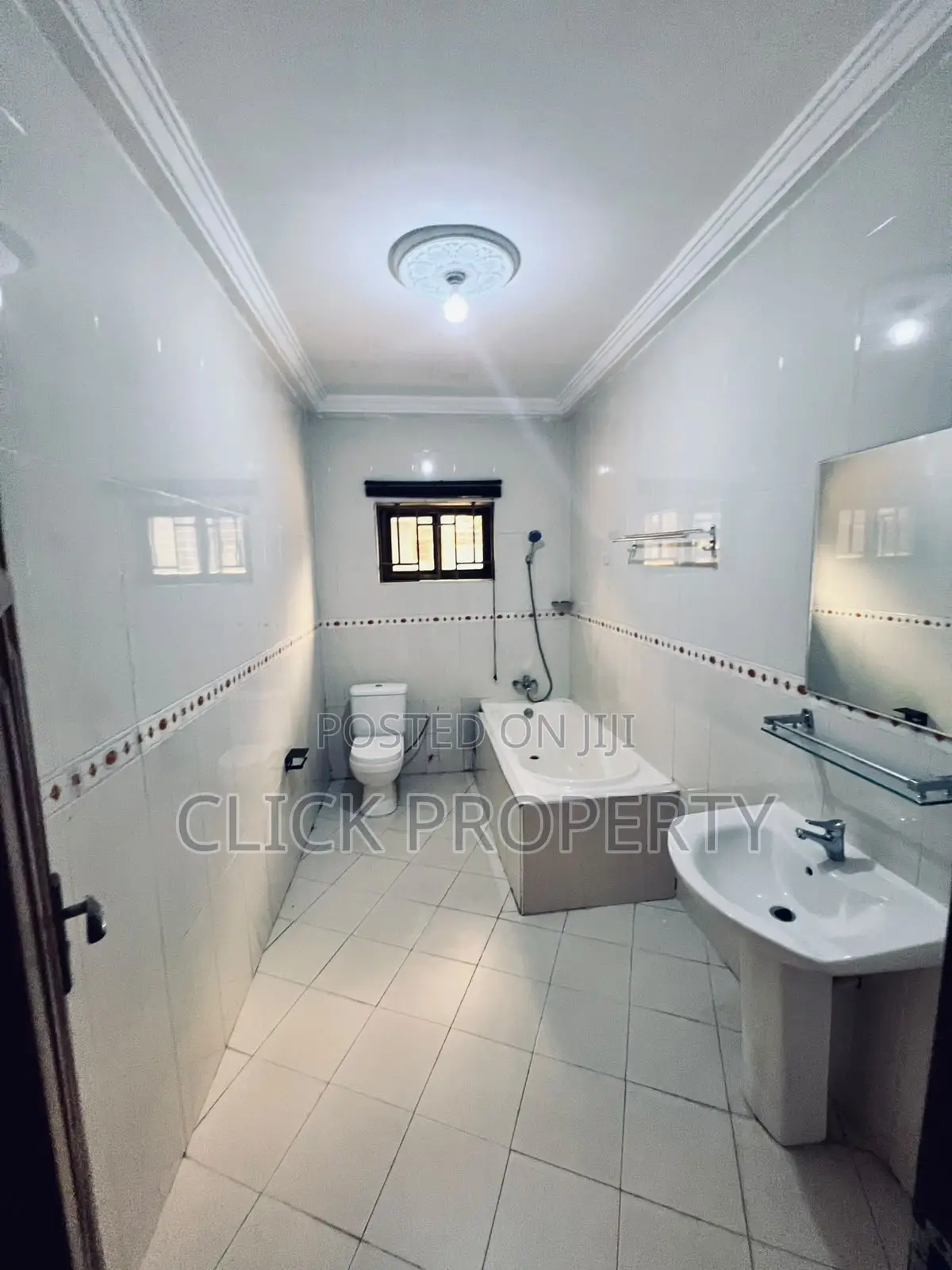 3bdrm House in Click Estate, Nmai-Dzorn for rent