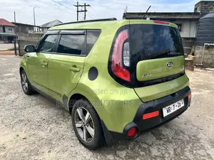 Kia Soul + 4dr Wagon (2.0L 4cyl 6A) 2015 Green