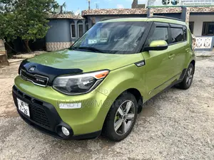Kia Soul + 4dr Wagon (2.0L 4cyl 6A) 2015 Green