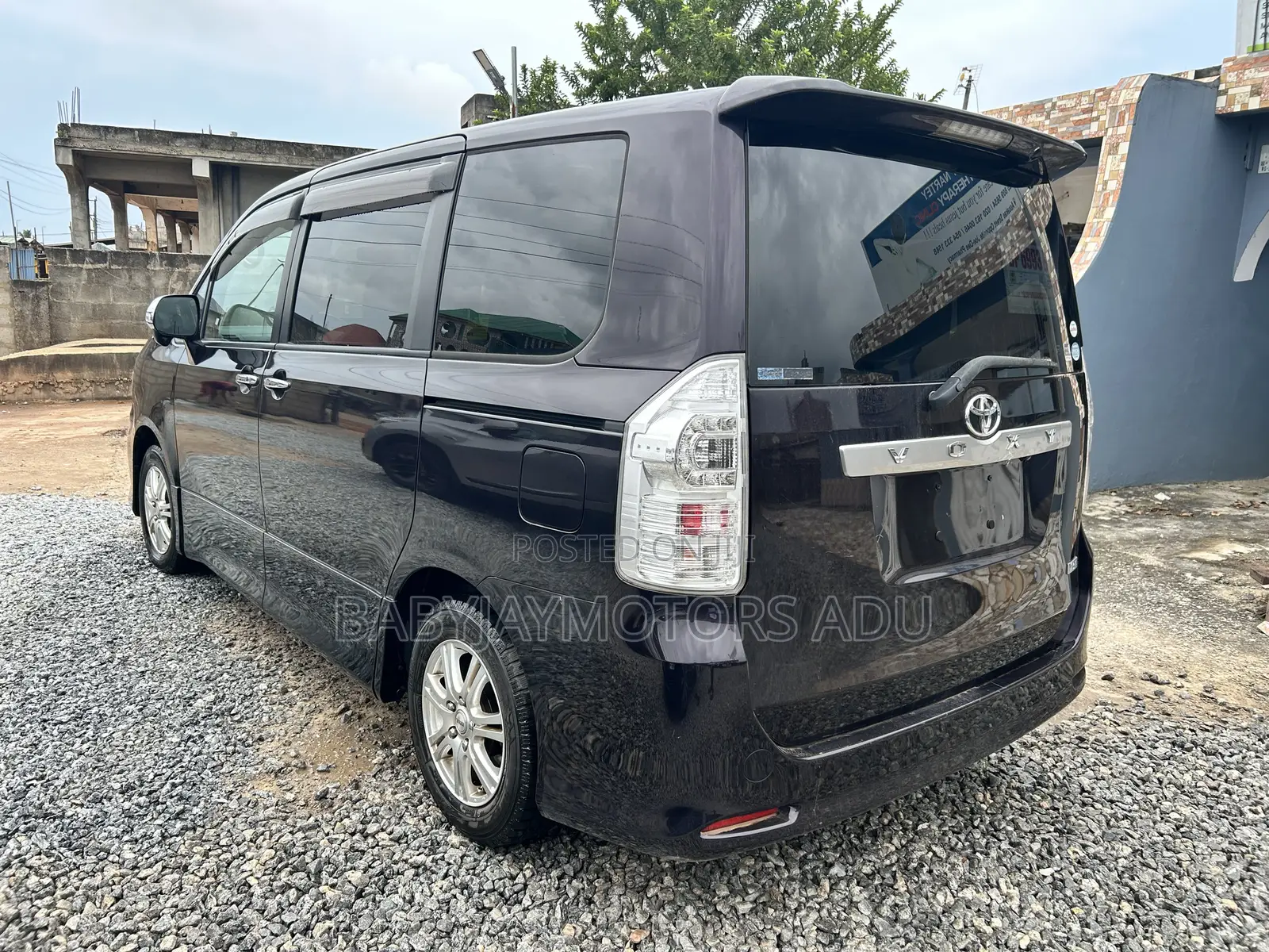 Toyota Voxy V 2WD 8-Seater 2012 Black
