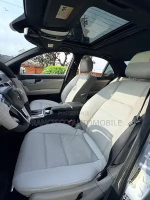 Mercedes-Benz C250 2013 Blue