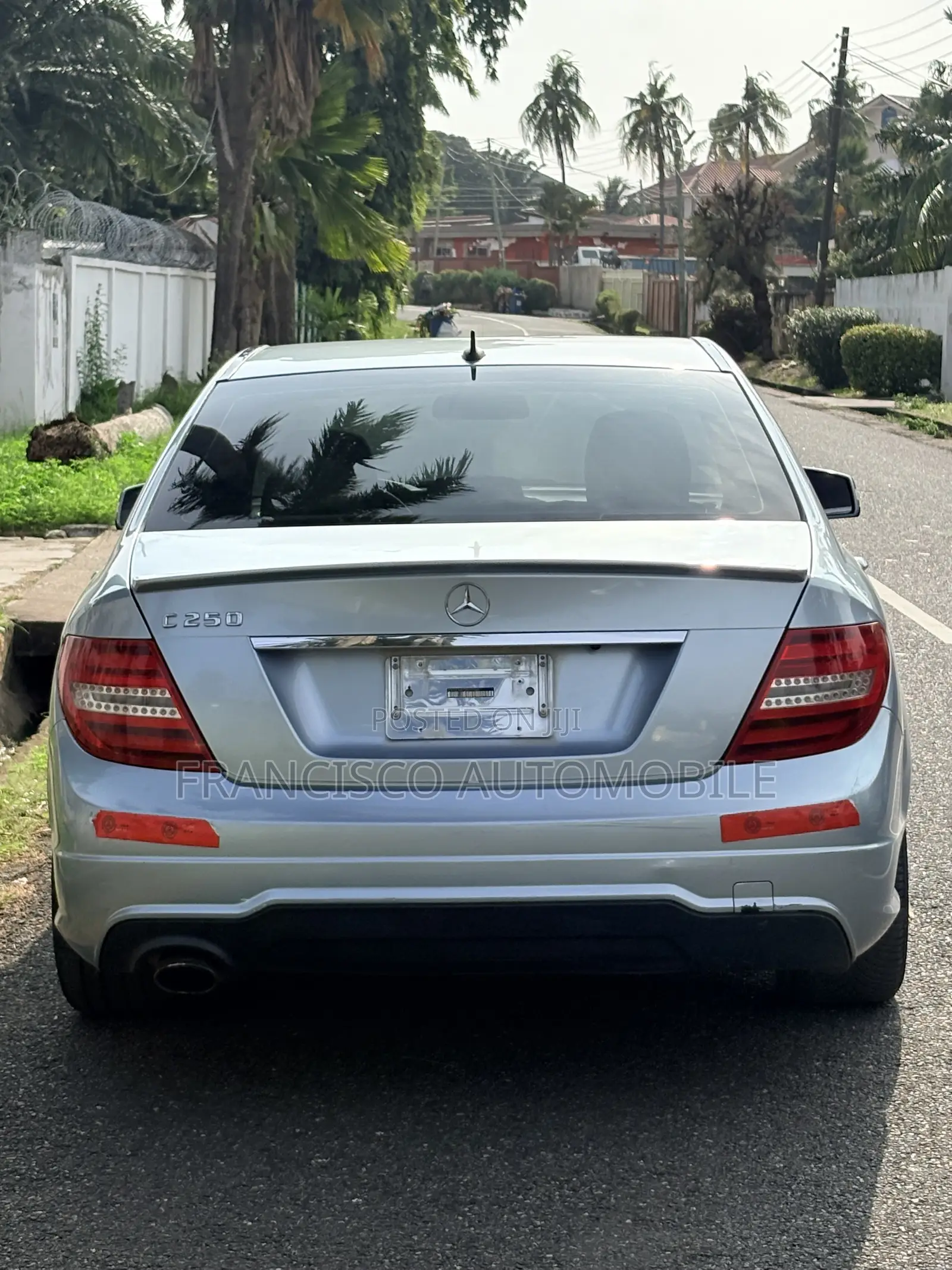 Mercedes-Benz C250 2013 Blue