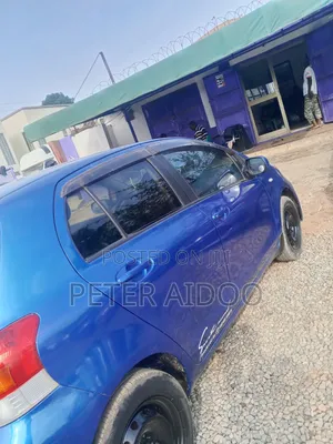 Toyota Yaris 2010 Blue