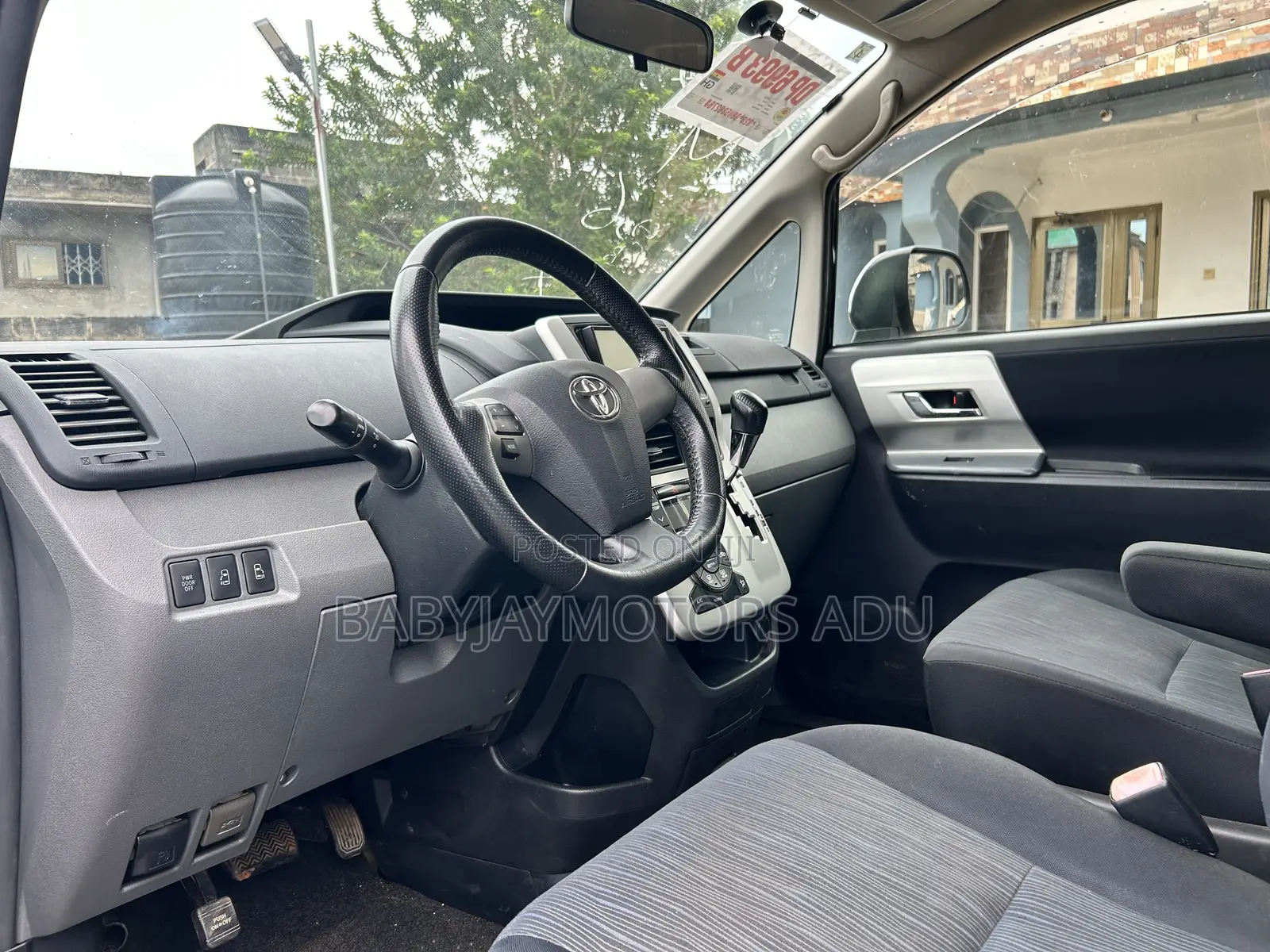 Toyota Voxy V 2WD 8-Seater 2012 Black