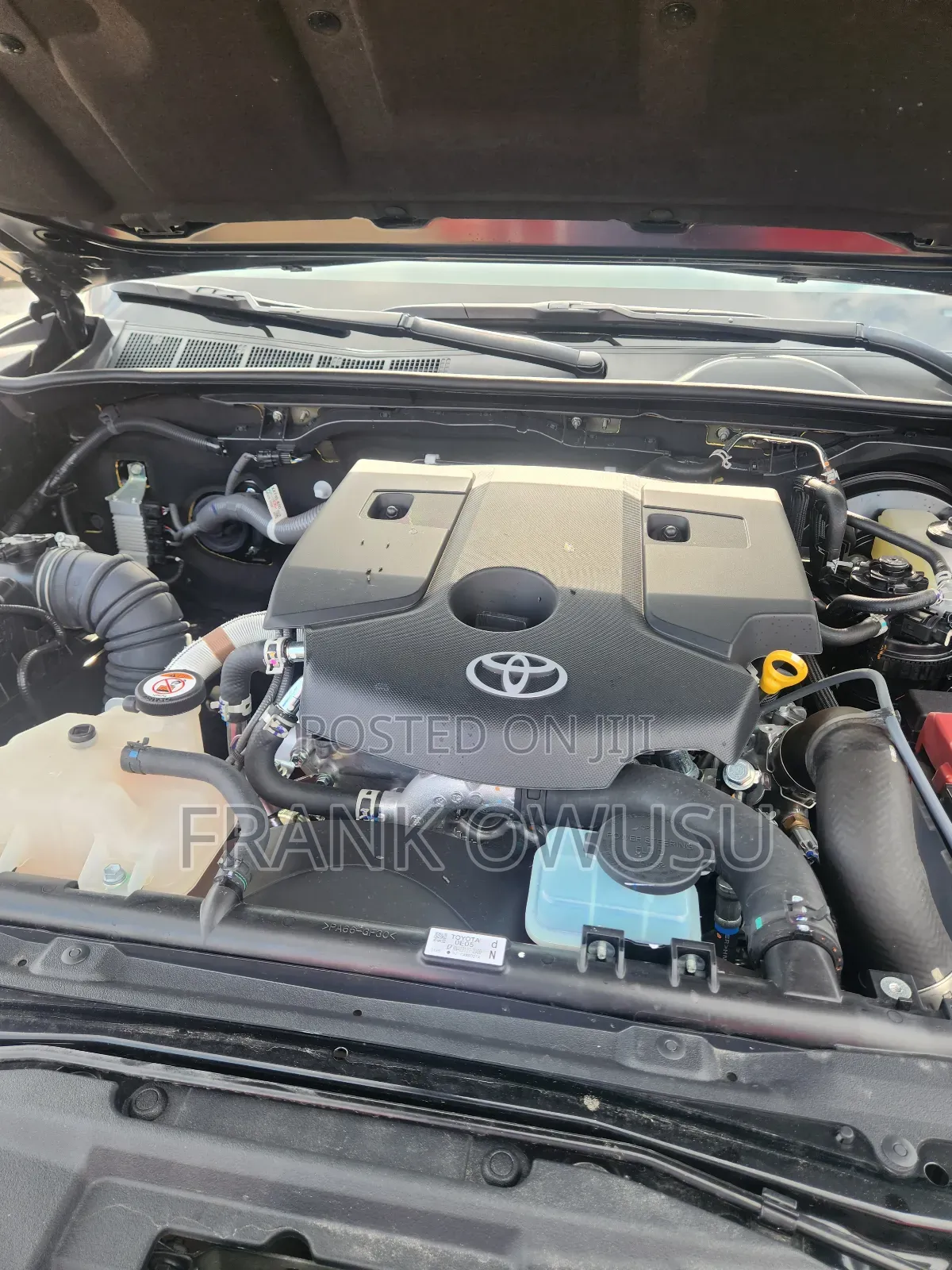 New Toyota Hilux 2025 Black